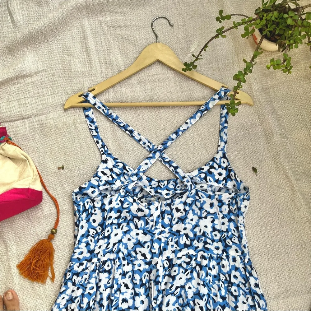Blue Floral Cross-back Dress - Picture 5 of 6